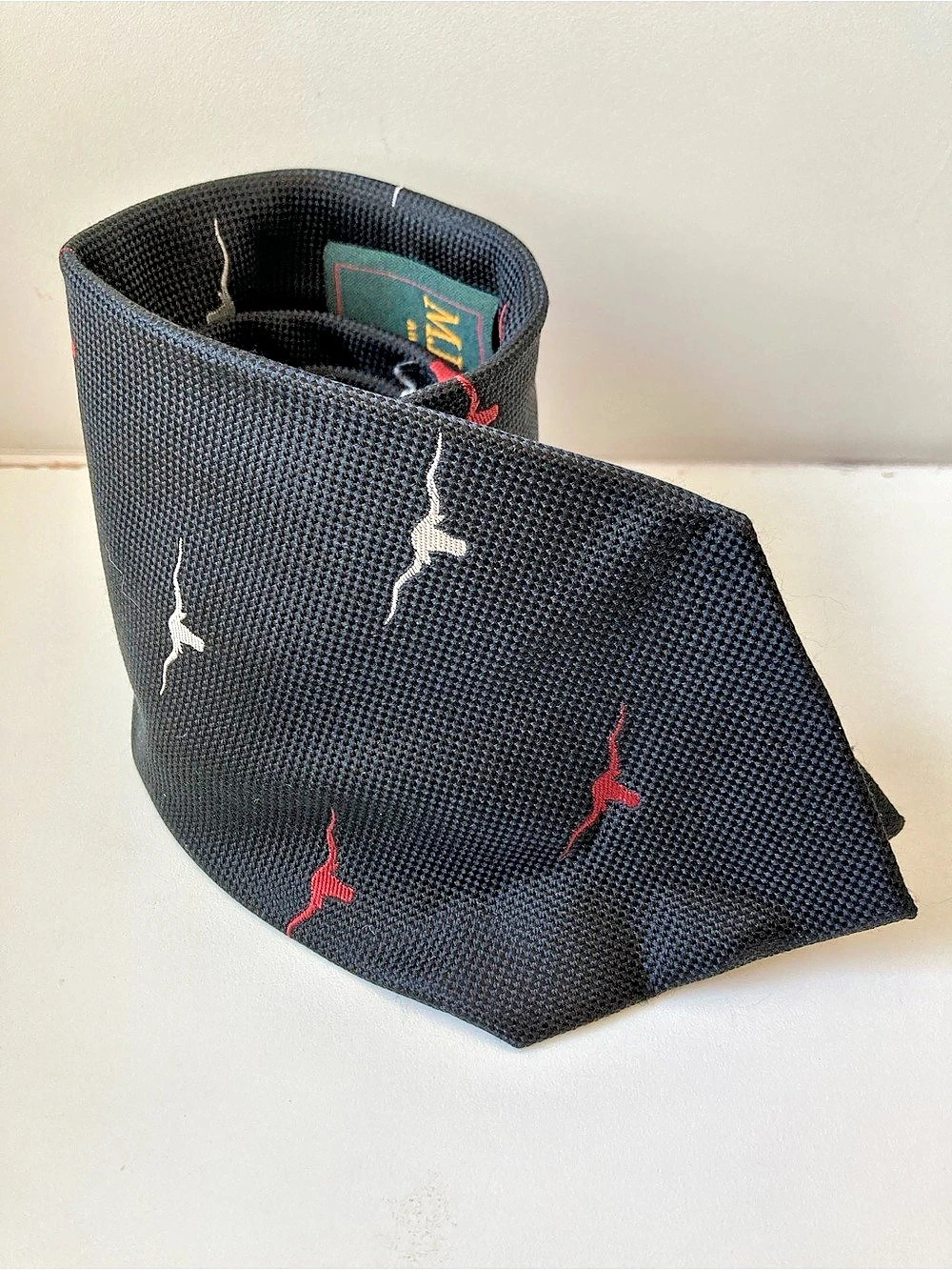 ML Leddy’s Texas Men’s Silk Tie in Black & Red longhorn necktie